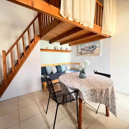 Ambela House Holiday home Soroni